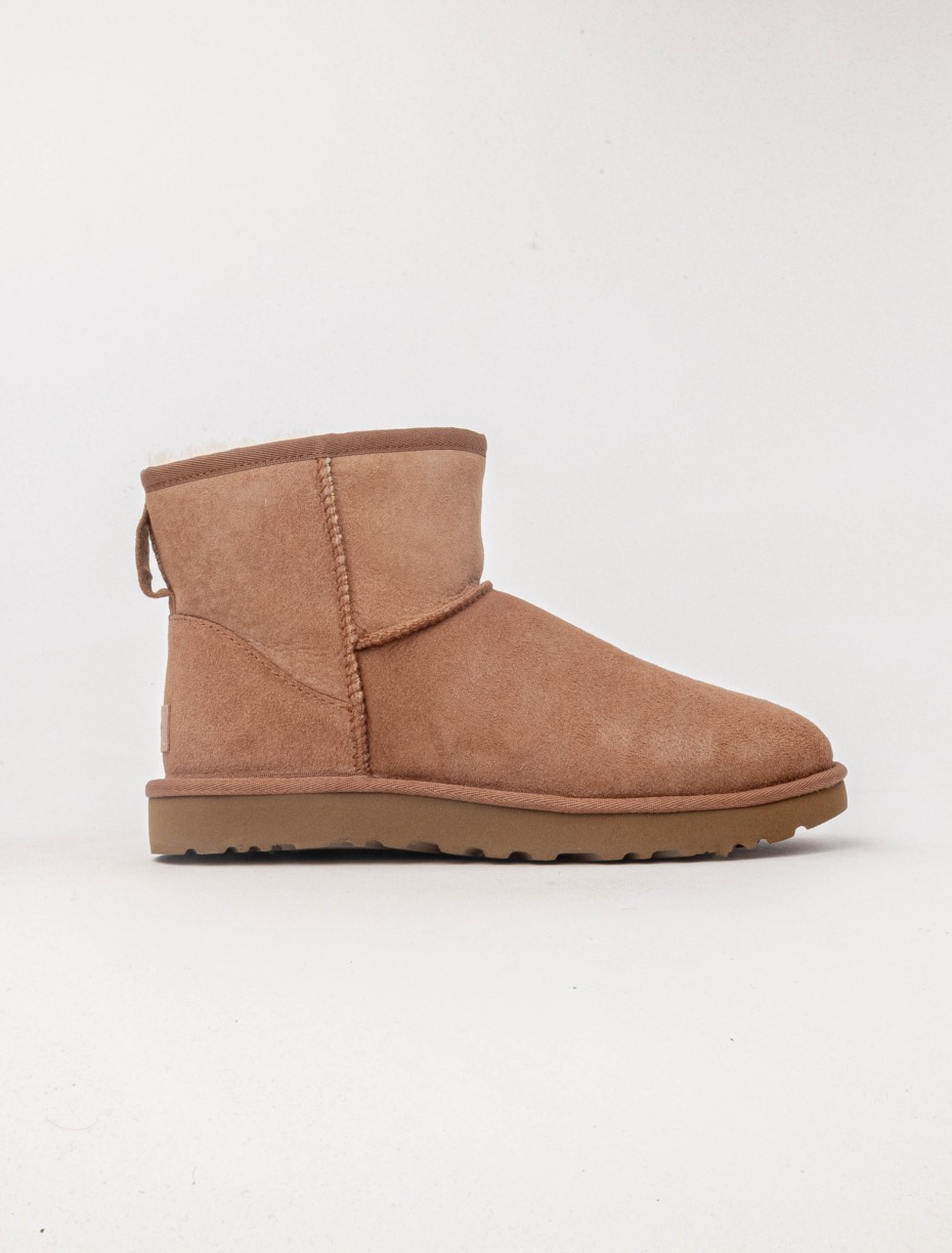 Ugg Classic Mini II